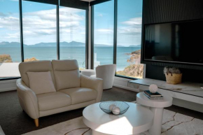 The White House ~ Your ultimate escape!
